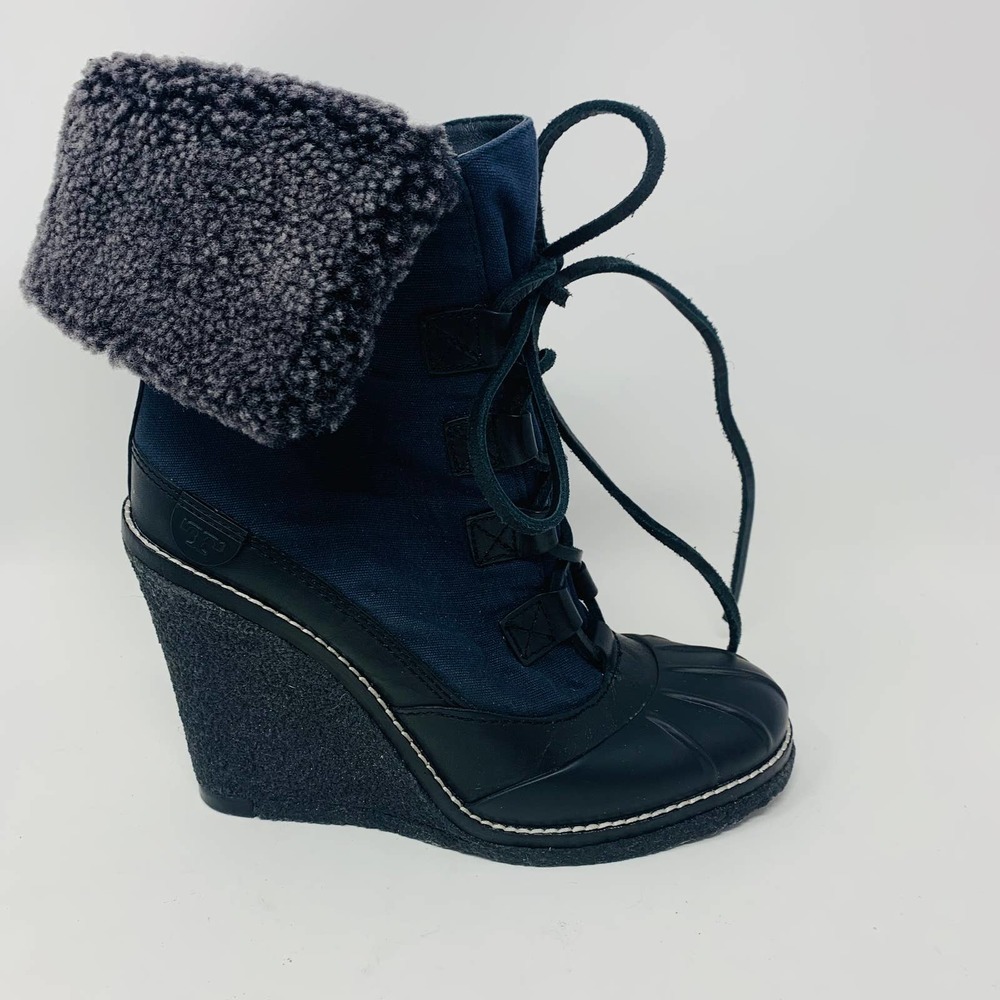 TORY BURCH Fairfax Shearling-Lined Wedge Boot, Black/Washed Navy, size 7